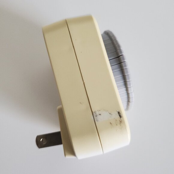 Intertek 24-hour Mechanical Programmable Timer Model TM-019 - Picture 4 of 8